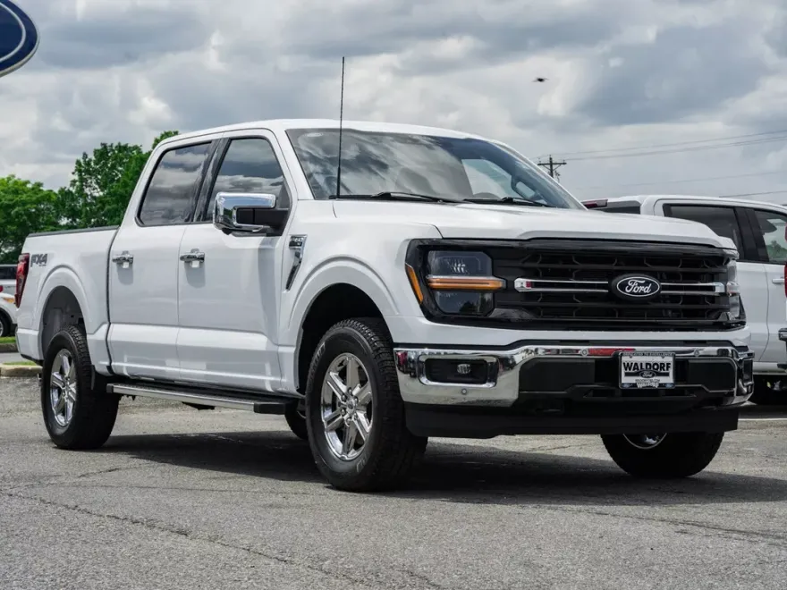 2024 Ford F-150 XLT photo 1