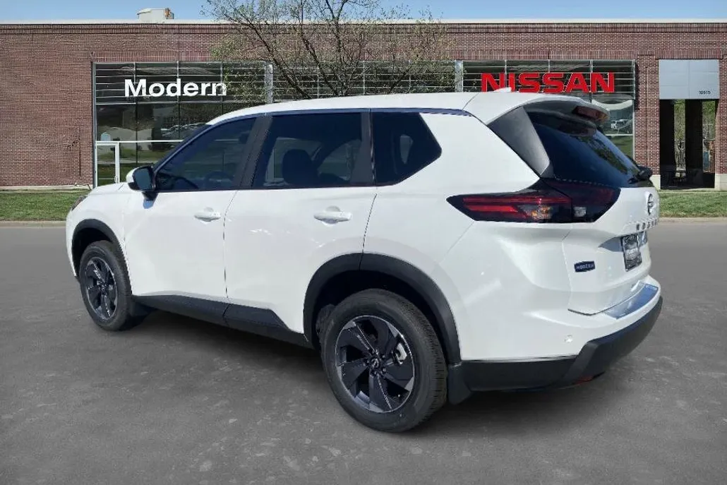 2026 Nissan Rogue SV photo 1