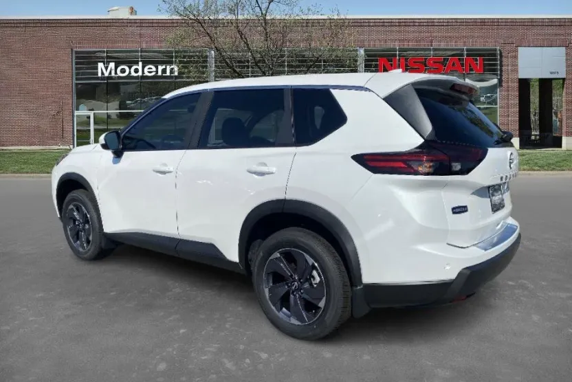 2026 Nissan Rogue SV photo 1