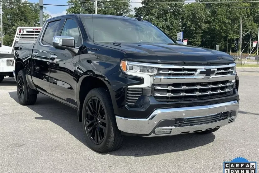 2023 Chevrolet Silverado 1500 LTZ photo 1