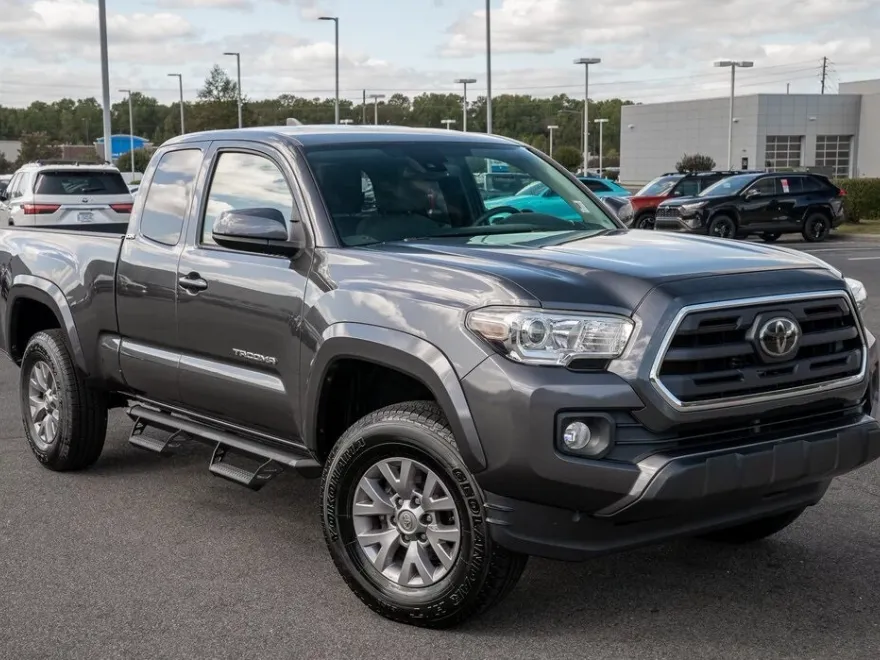 2019 Toyota Tacoma SR5 Access Cab photo 1