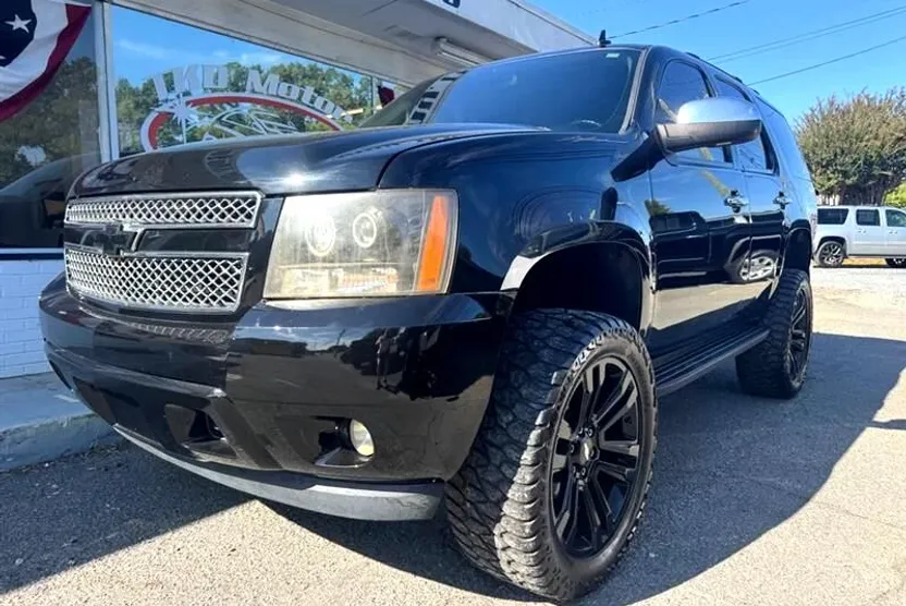 2008 Chevrolet Tahoe LS photo 1