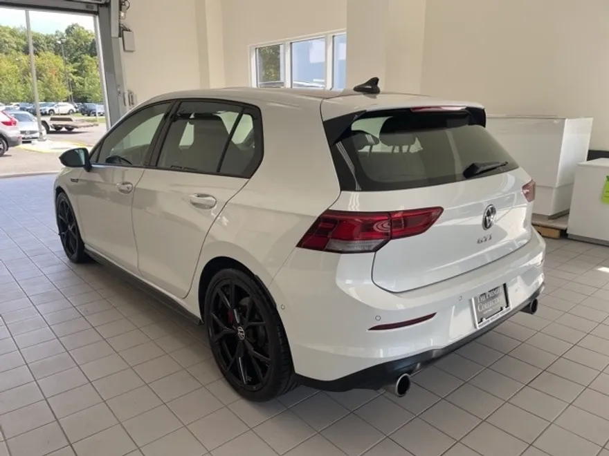 2024 Volkswagen Golf GTI 380 Autobahn photo 1