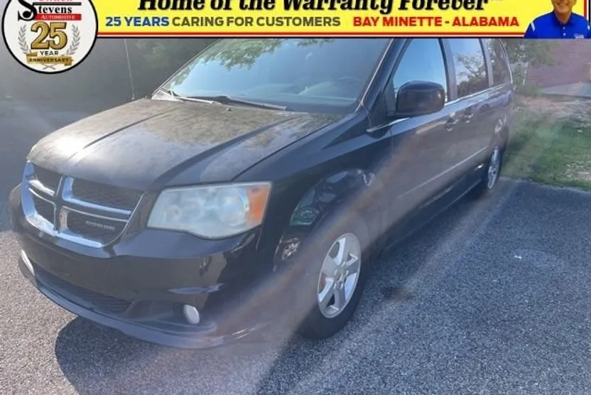 2011 Dodge Grand Caravan Crew photo 1