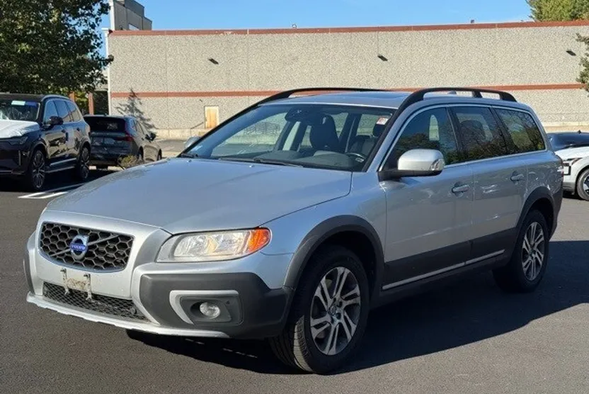 2015 Volvo XC70 3.2 Premier photo 1
