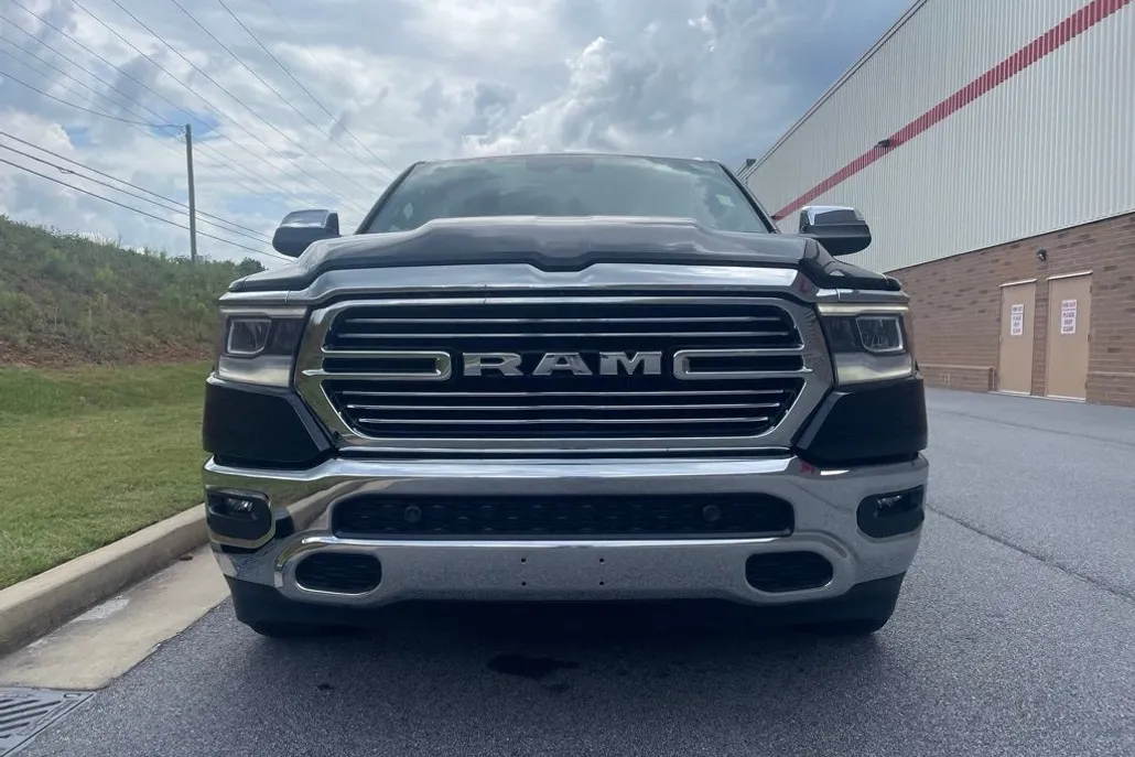 2023 Ram 1500 Laramie photo 1