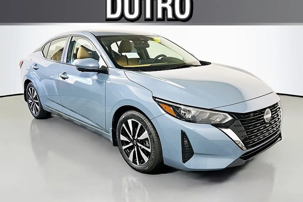 2025 Nissan Sentra SV photo 1