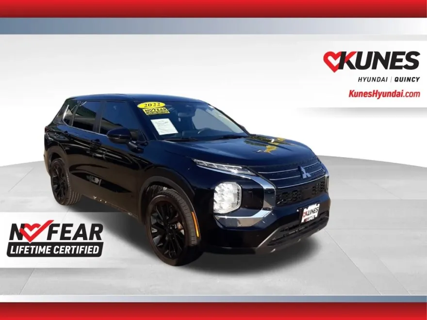2022 Mitsubishi Outlander ES photo 1