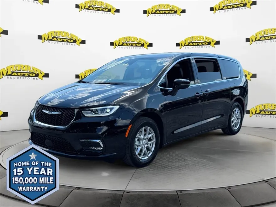 2026 Chrysler Pacifica photo 1