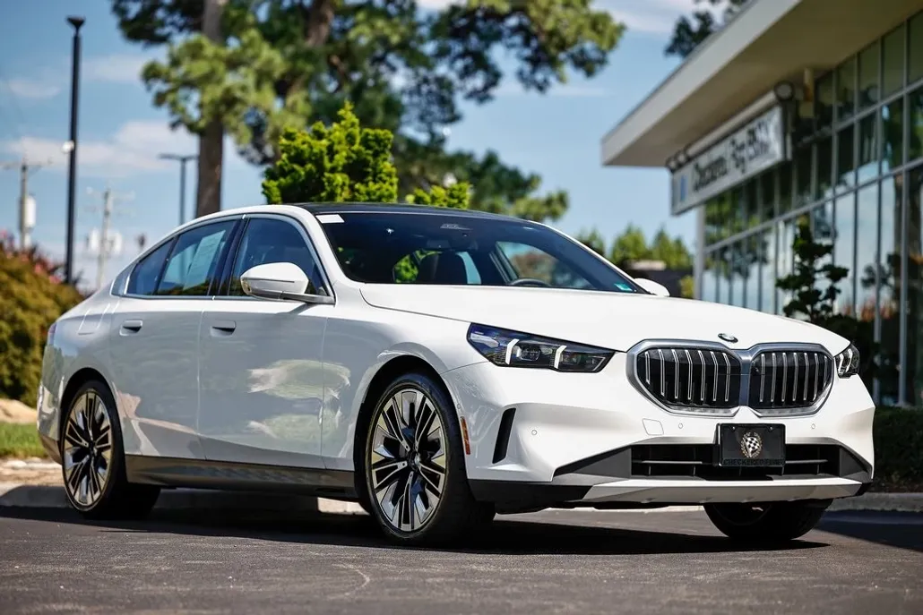 2024 Bmw 530i photo 1