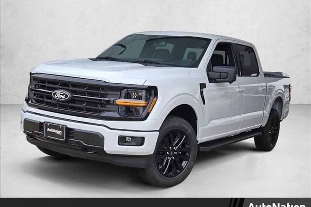 2025 Ford F-150 XLT photo 1