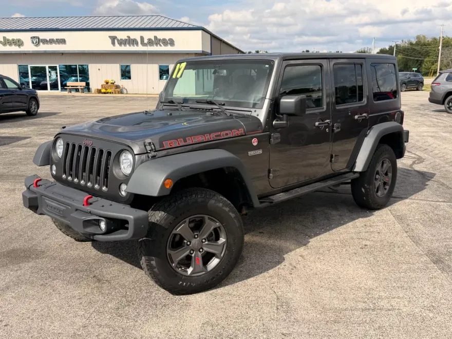 2017 Jeep Wrangler Unlimited Rubicon Recon photo 1