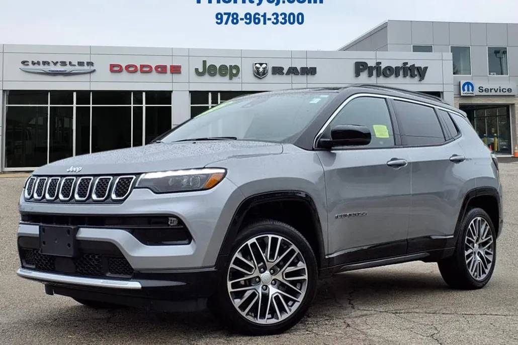 2024 Jeep Compass Limited photo 1