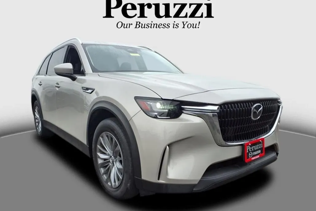 2024 Mazda CX-90 Preferred photo 1