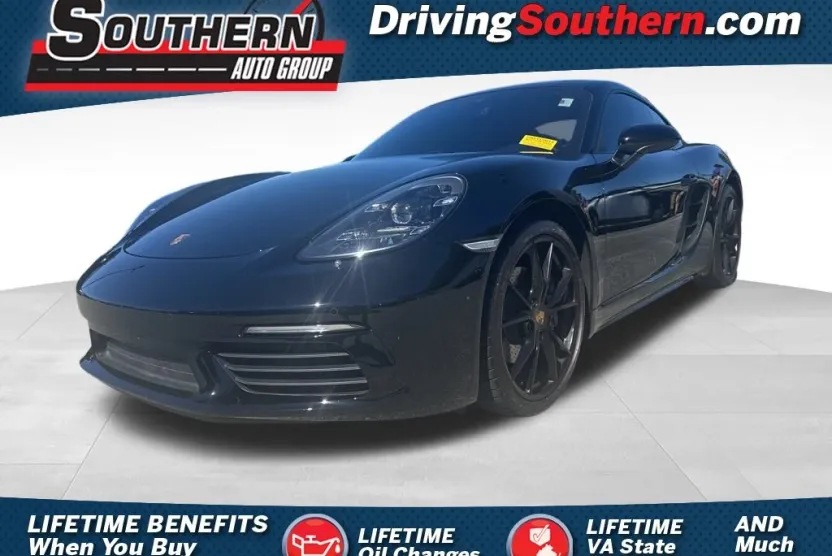 2021 Porsche Cayman T photo 1
