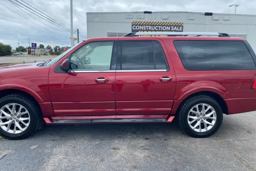 2017 Ford Expedition EL Limited photo 1