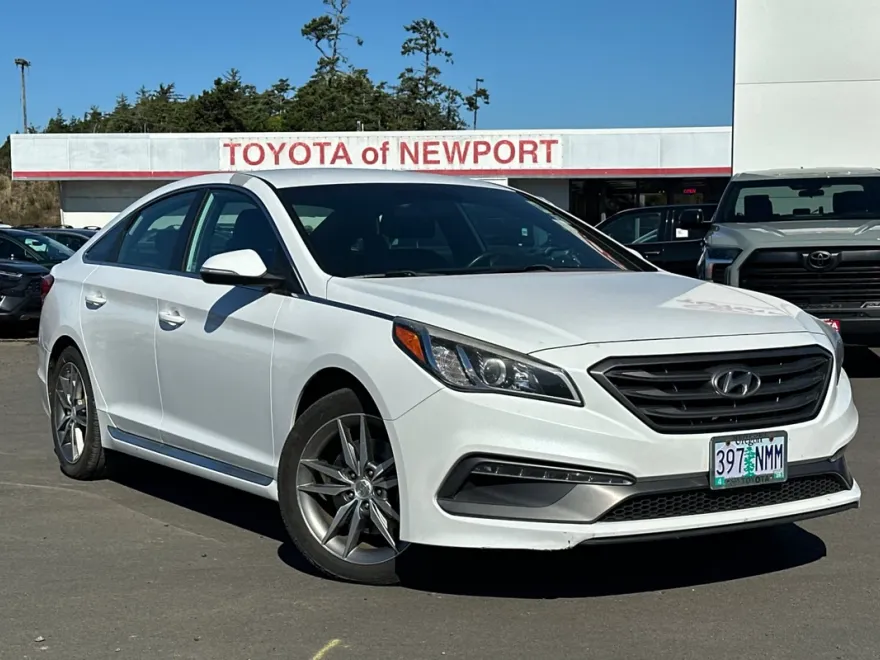2017 Hyundai Sonata Sport 2.0T photo 1