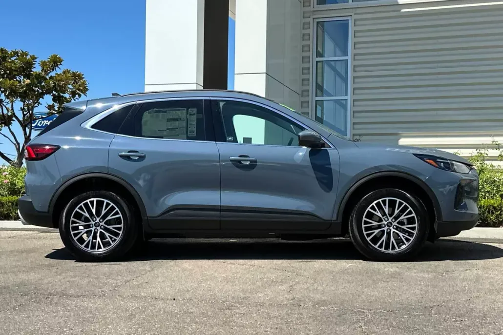 2024 Ford Escape Plug-In Hybrid Base photo 1