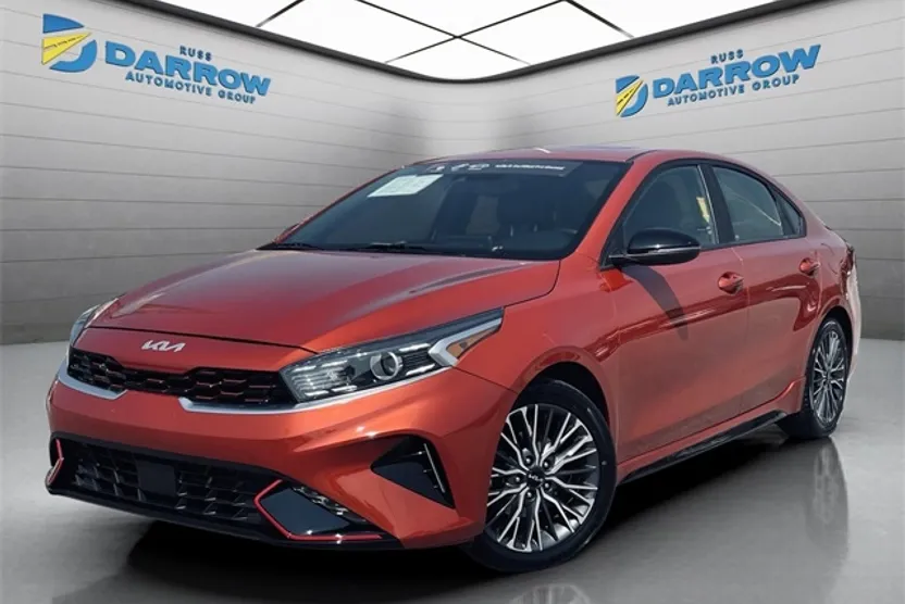 2022 Kia Forte GT-Line photo 1