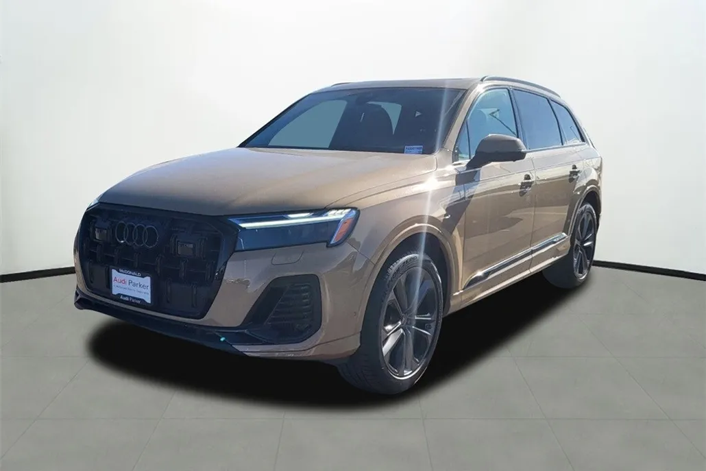 2025 Audi Q7 55 Premium Plus photo 1