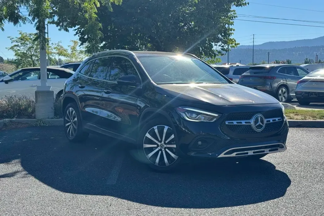 2022 Mercedes Benz GLA 250 4MATIC photo 1