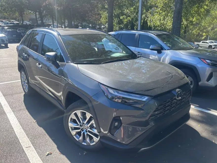 2025 Toyota RAV4 Limited photo 1