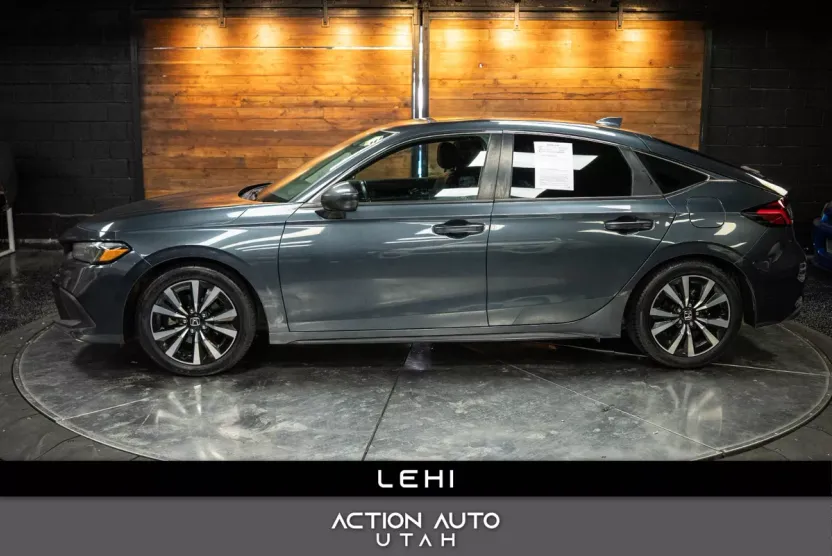 2022 Honda Civic EX-L photo 1