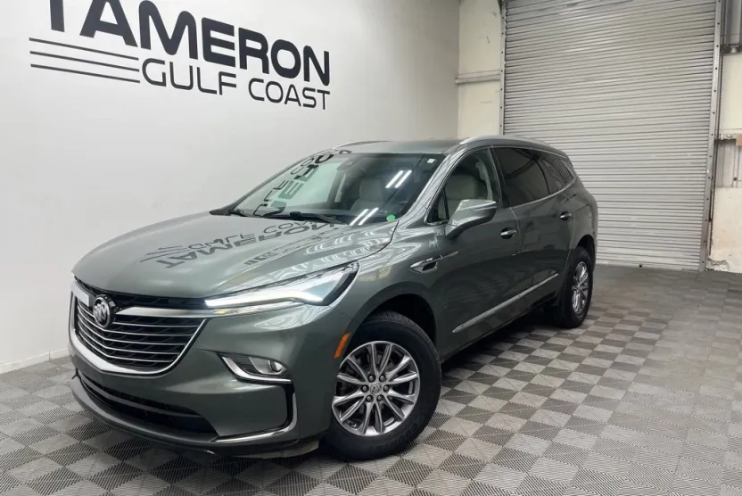 2023 Buick Enclave Essence photo 1