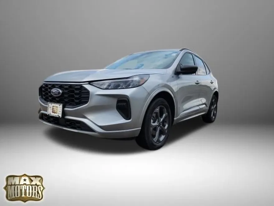 2023 Ford Escape ST-Line photo 1