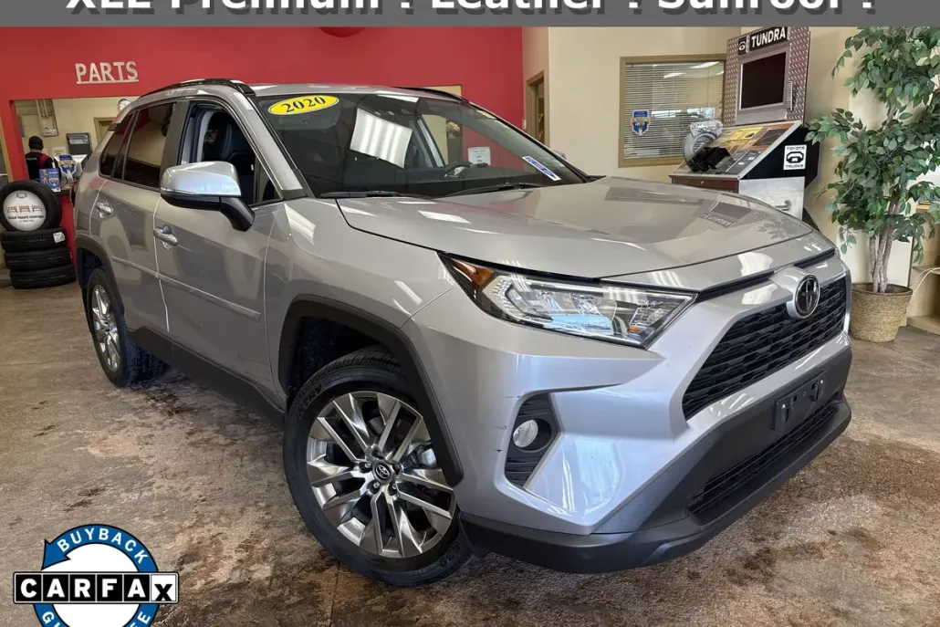 2020 Toyota RAV4 XLE Premium photo 1