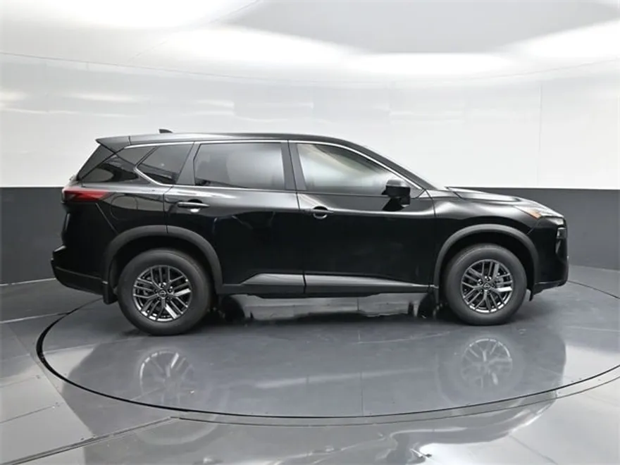 2026 Nissan Rogue S photo 1