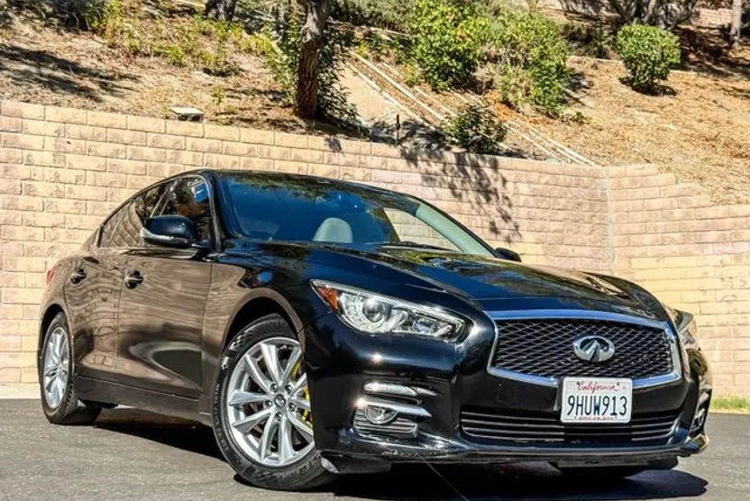 2017 Infiniti Q50 3.0t Premium photo 1