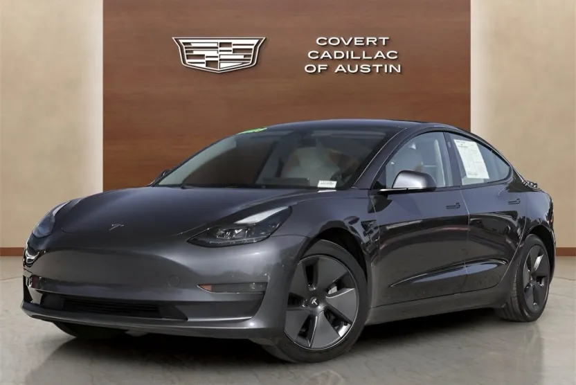 2023 Tesla Model 3 photo 1
