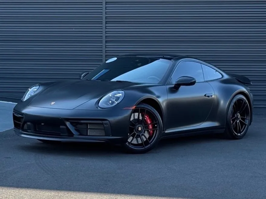 2023 Porsche 911 GTS photo 1