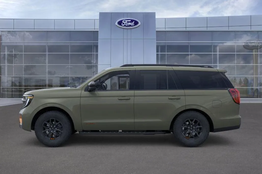 2025 Ford Expedition photo 1