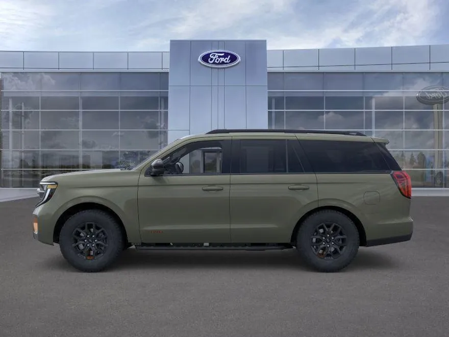 2025 Ford Expedition photo 1