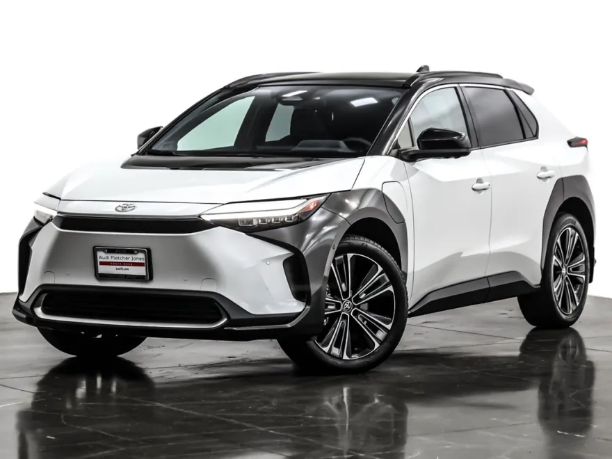 2024 Toyota bZ4X Limited photo 1