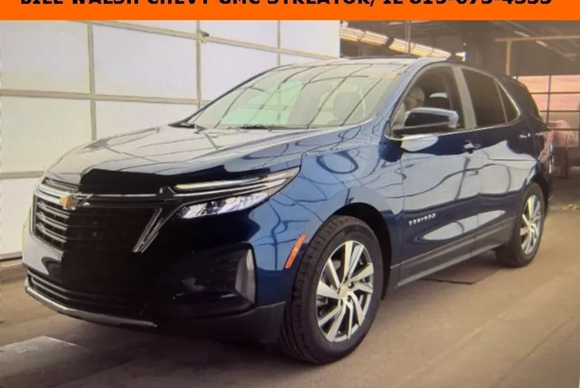 2023 Chevrolet Equinox LT photo 1
