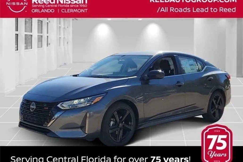 2025 Nissan Sentra SR photo 1