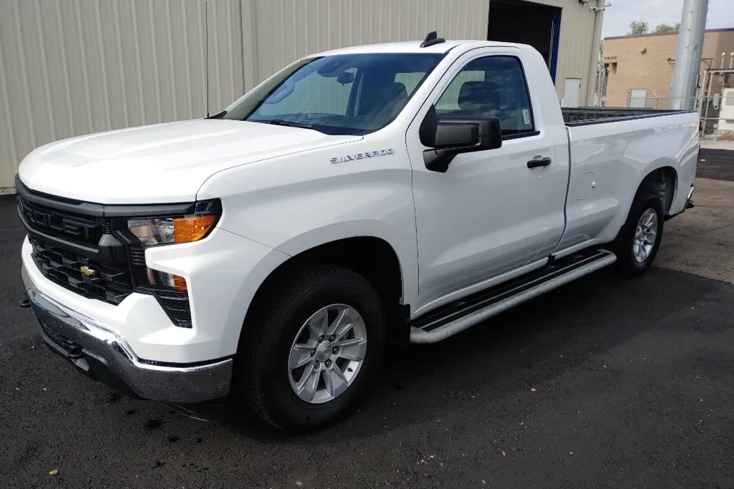 2024 Chevrolet Silverado 1500 photo 1
