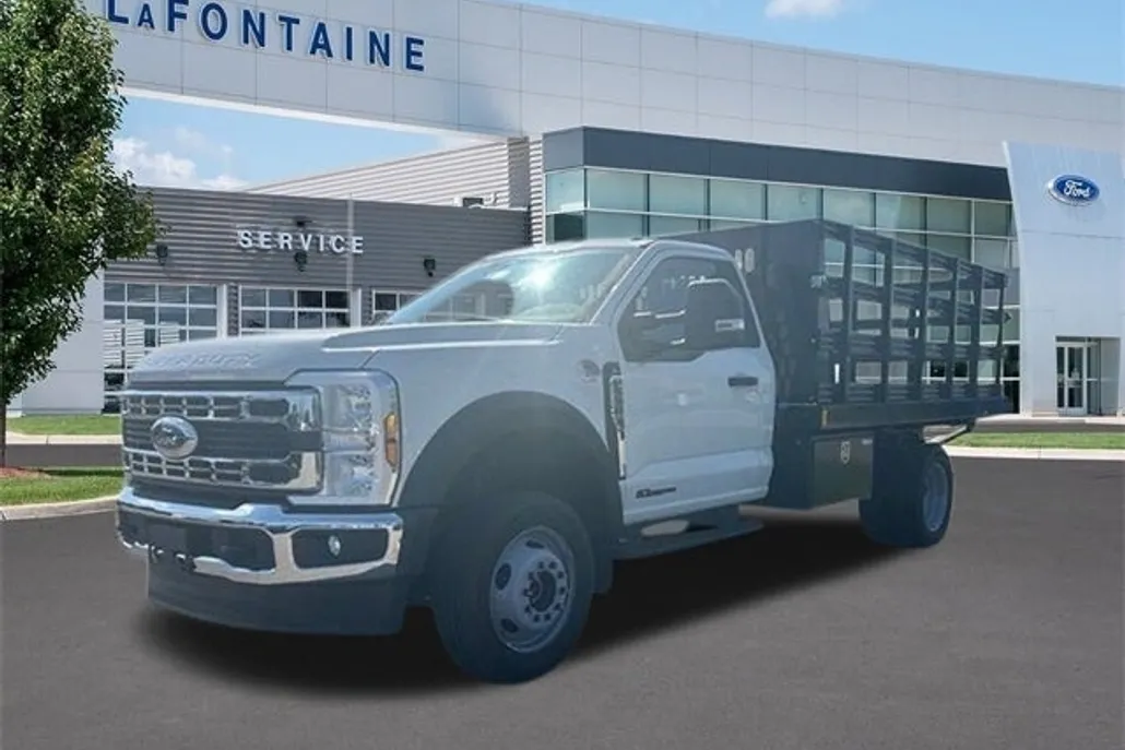 2024 Ford F-550 photo 1