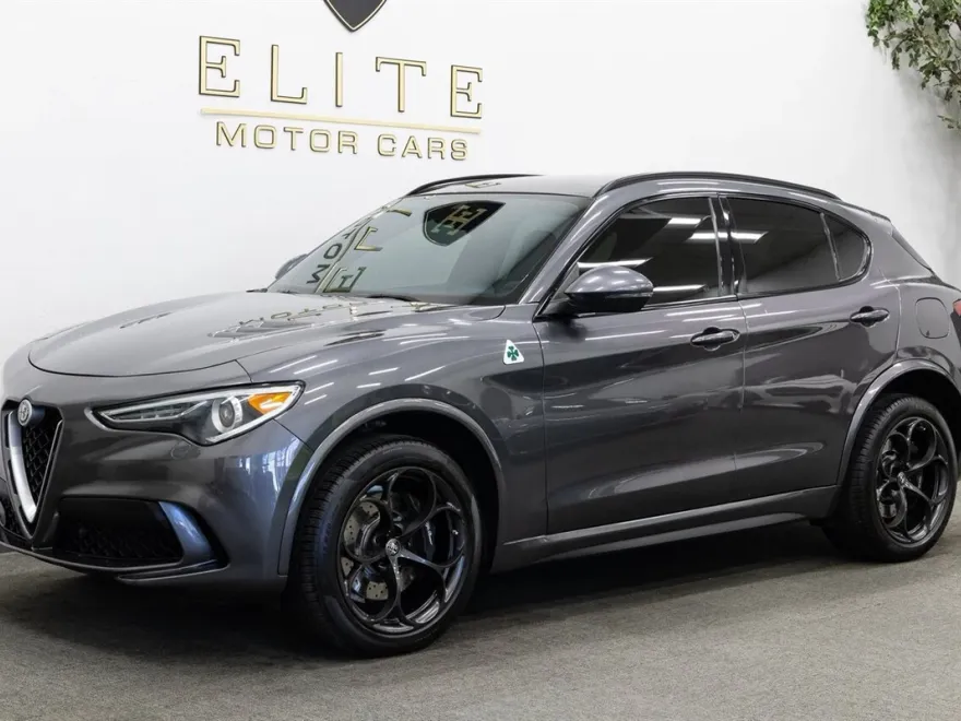 2018 Alfa Romeo Stelvio Quadrifoglio photo 1