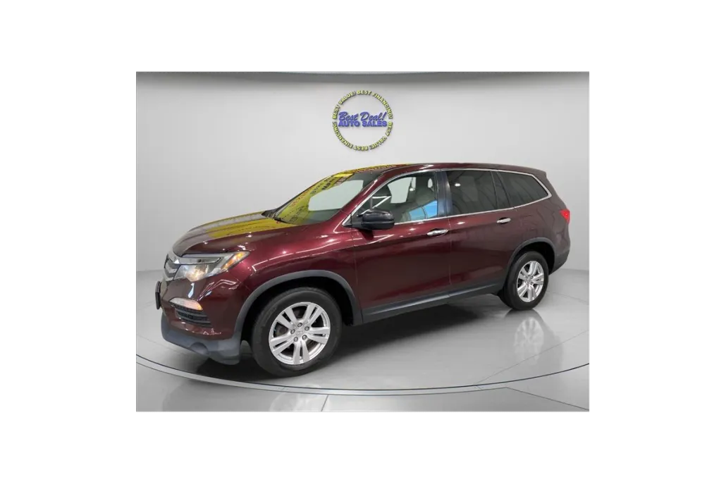 2016 Honda Pilot LX photo 1