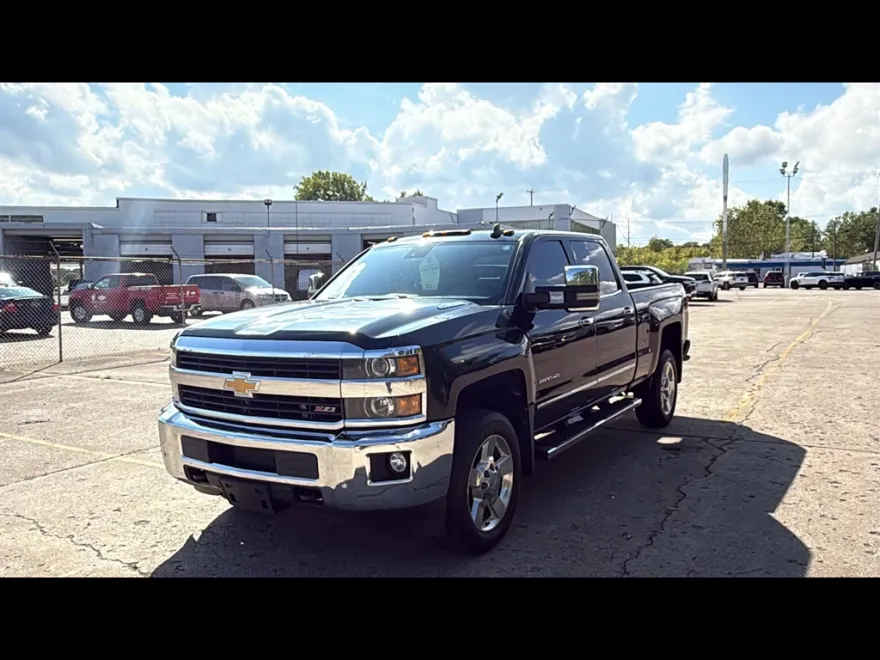 2016 Chevrolet Silverado 2500HD LTZ photo 1