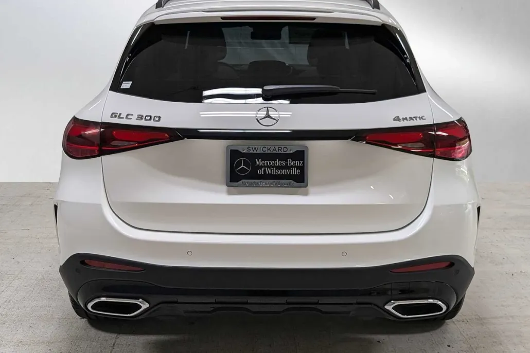 2026 Mercedes Benz GLC 300 4MATIC photo 1