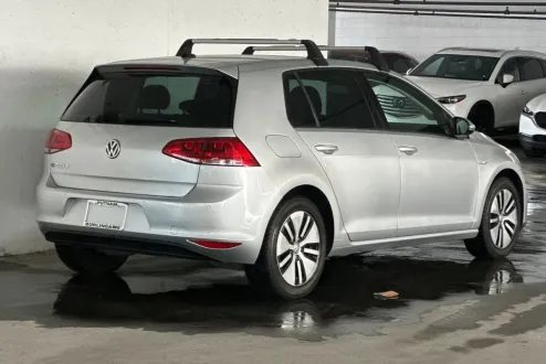 2016 Volkswagen e-Golf SEL Premium photo 3