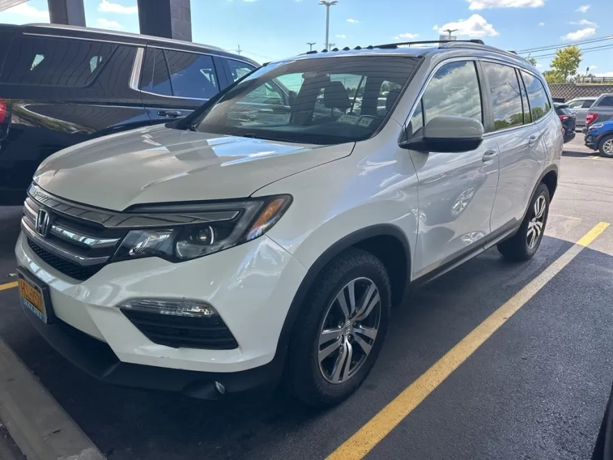2016 Honda Pilot EX-L photo 1