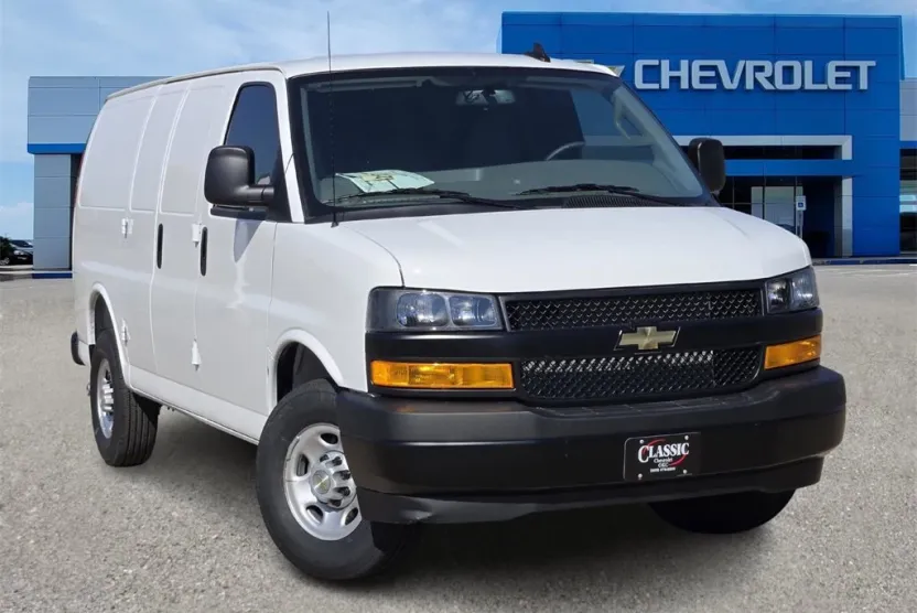 2025 Chevrolet Express Cargo 2500 photo 1