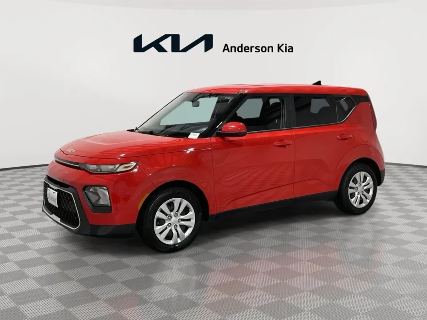 2022 Kia Soul LX photo 1