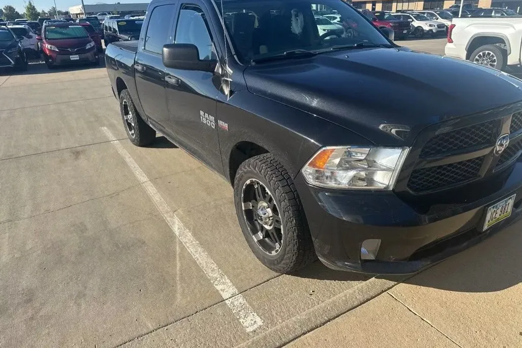 2015 Ram 1500 Express photo 1